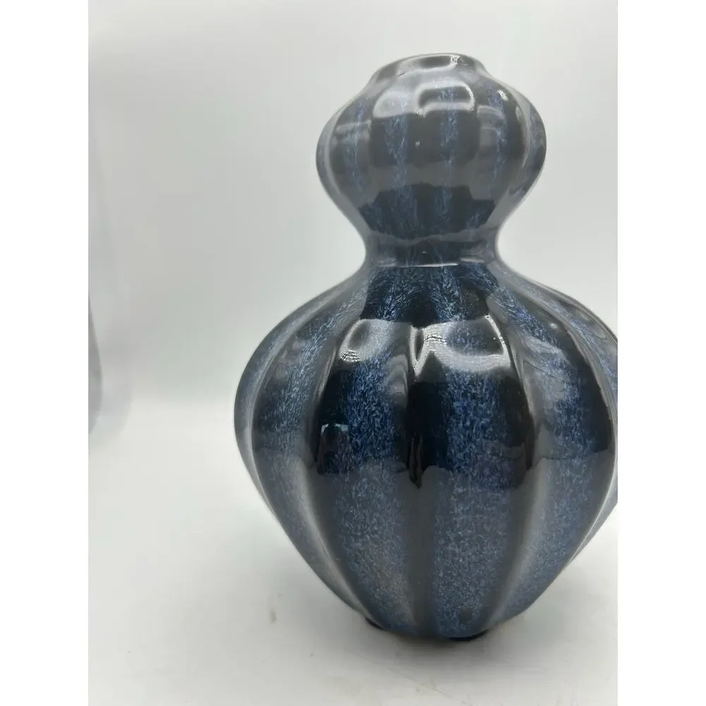 Vintage Dry Plant Vase. .5 Inch Opening At Bottom.